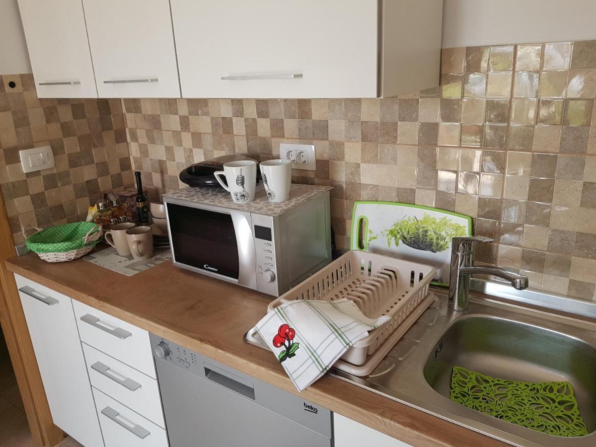 באניולה Apartman Luka מראה חיצוני תמונה